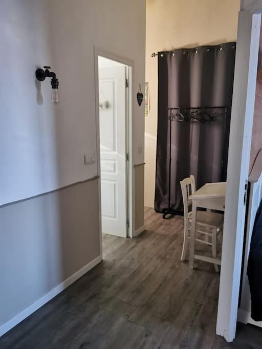 Entre Ventoux Et Luberon, Appartement Dans Maison. Malemort-du-Comtat Exterior foto